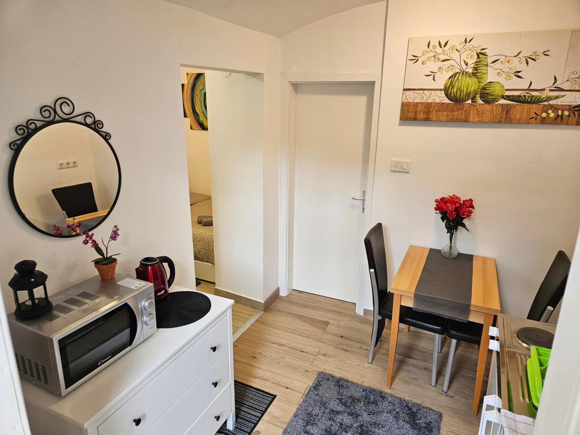 Apartment Maja - Strict Center Of ซาเกร็บ ภายนอก รูปภาพ