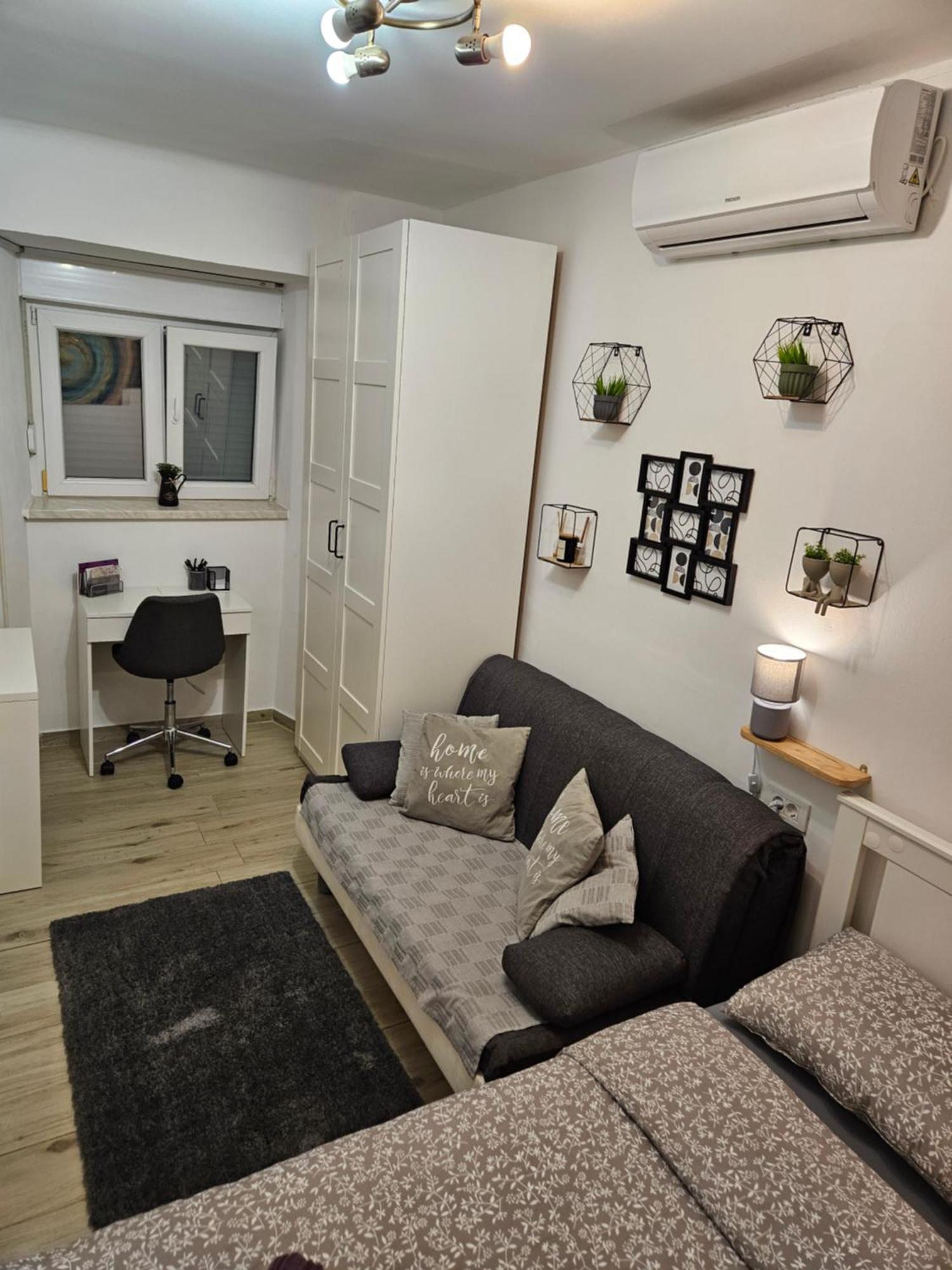 Apartment Maja - Strict Center Of ซาเกร็บ ภายนอก รูปภาพ