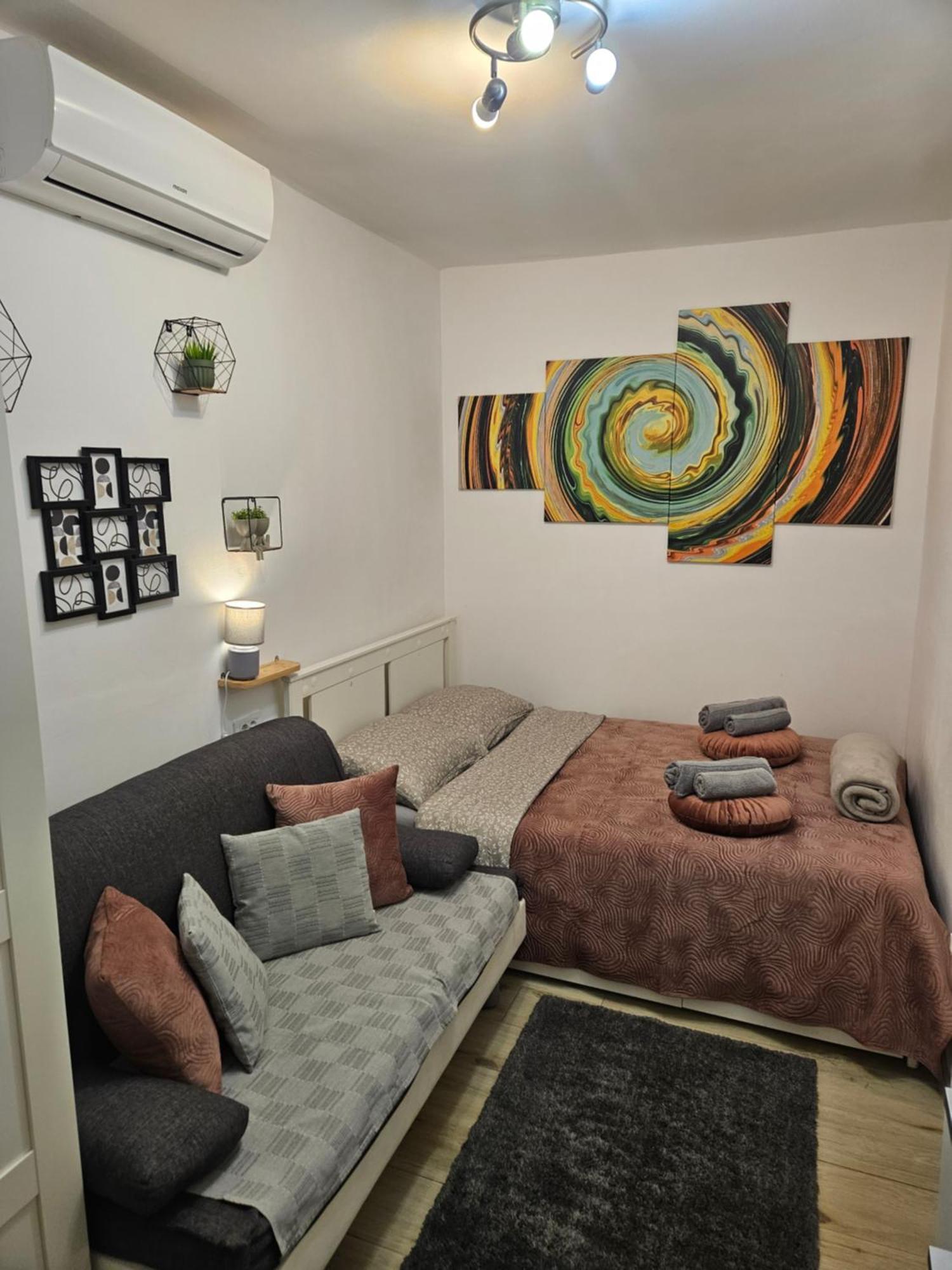 Apartment Maja - Strict Center Of ซาเกร็บ ภายนอก รูปภาพ