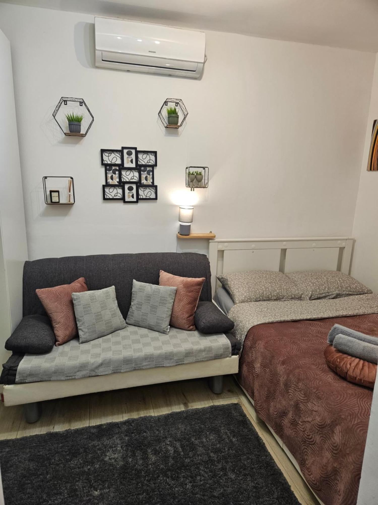 Apartment Maja - Strict Center Of ซาเกร็บ ภายนอก รูปภาพ