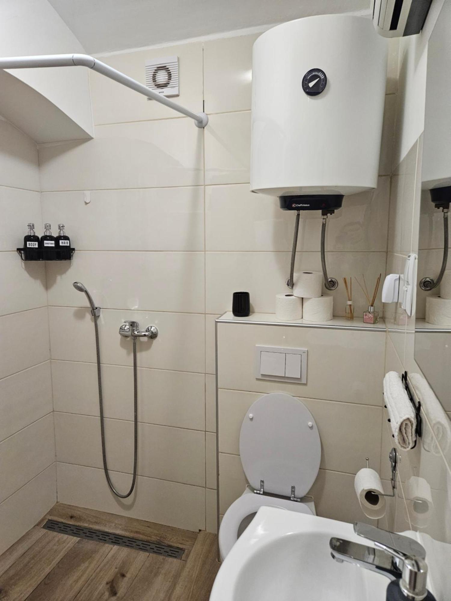 Apartment Maja - Strict Center Of ซาเกร็บ ภายนอก รูปภาพ